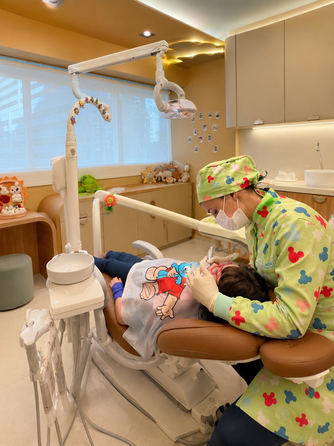 Atendimento odontopediátrico realizado pela Dra. Bruna